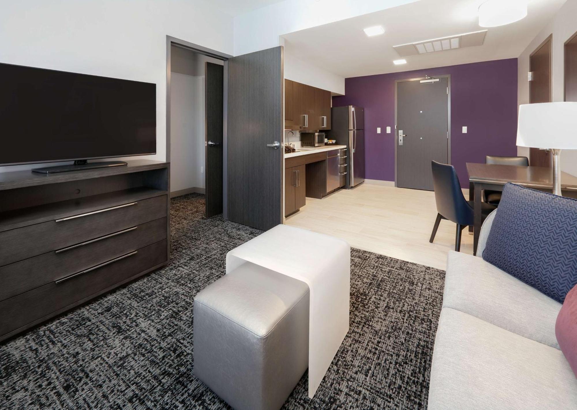 Homewood By Hilton Irvine Spectrum Forest 3*